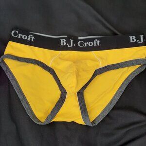 Mens Large B.J. Croft Brief w/ Pouch and Label on Back